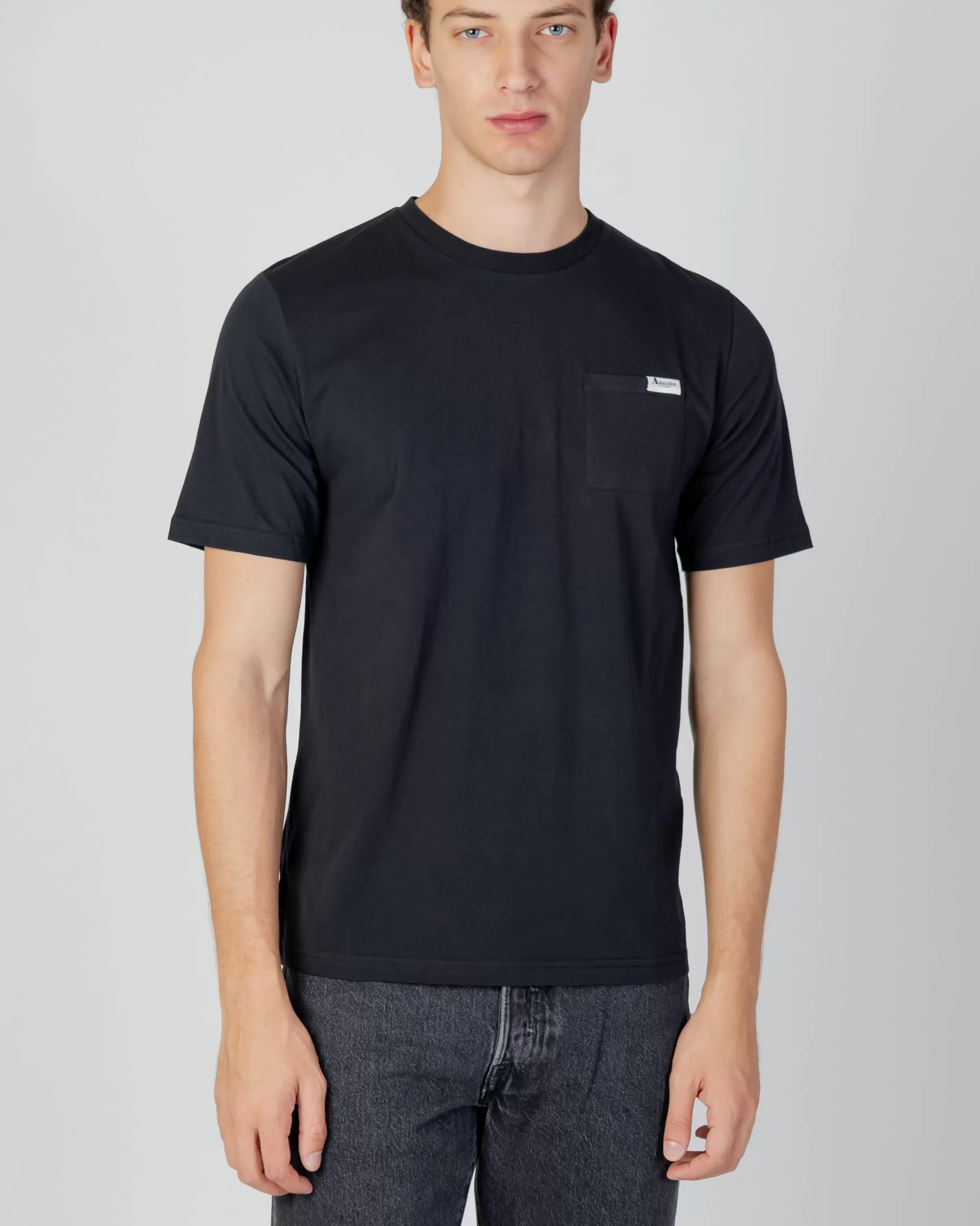 Uomo Aquascutum Active Active Small Logo Pocket T-Shirt